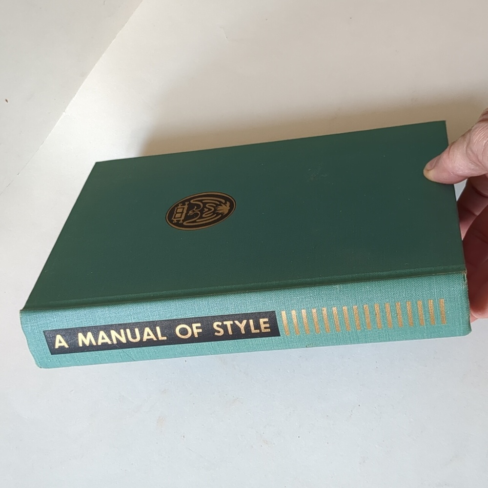 A (Chicago) Manual of Style - 11th ed, 1956